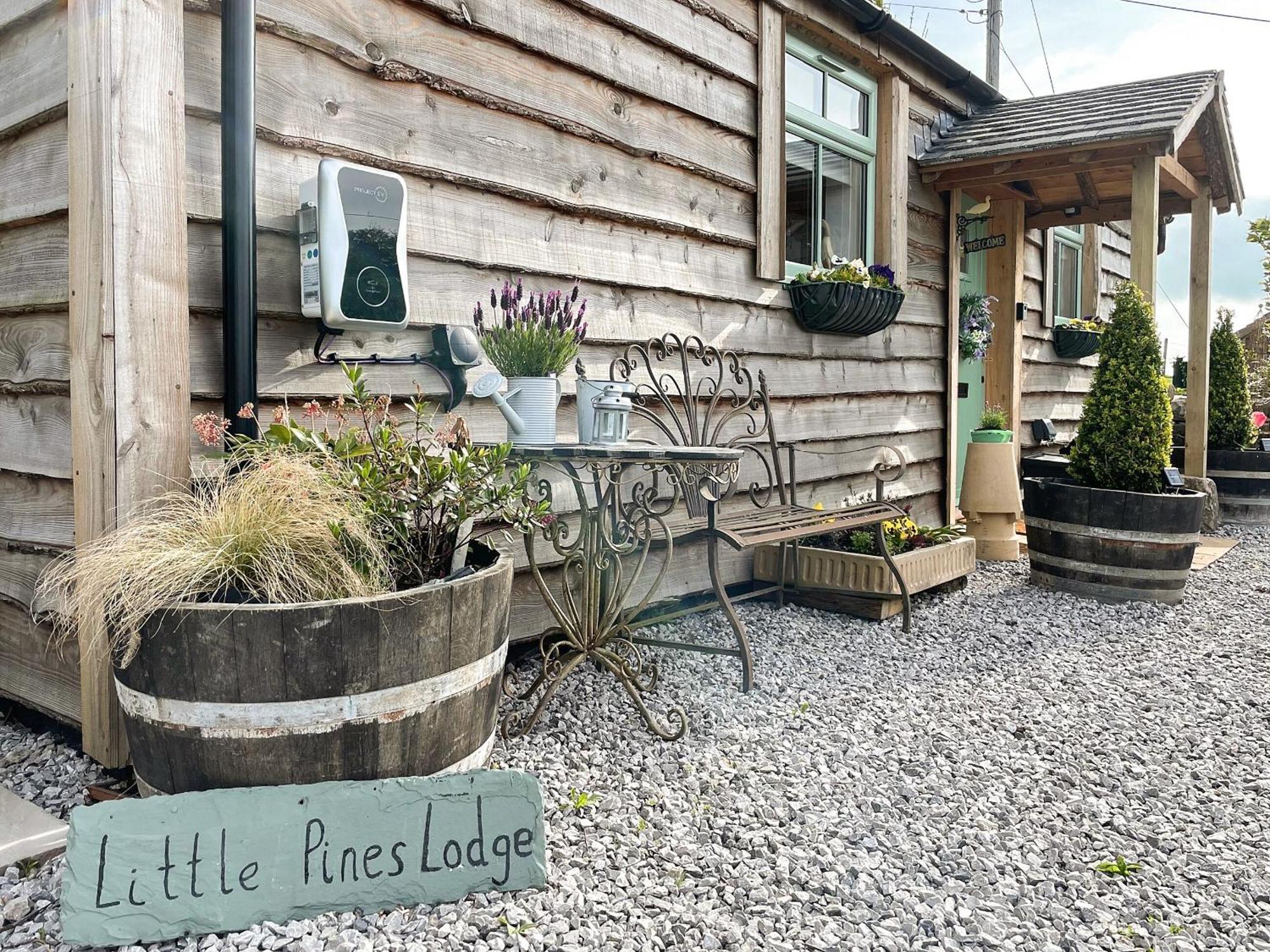 Little Pines Lodge Rushton Spencer المظهر الخارجي الصورة